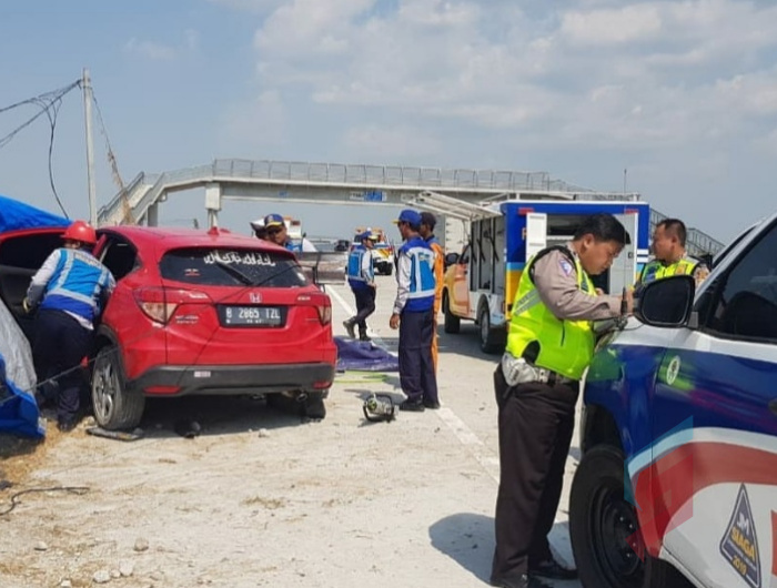 Truk Tronton Tni Truk Tronton Tni